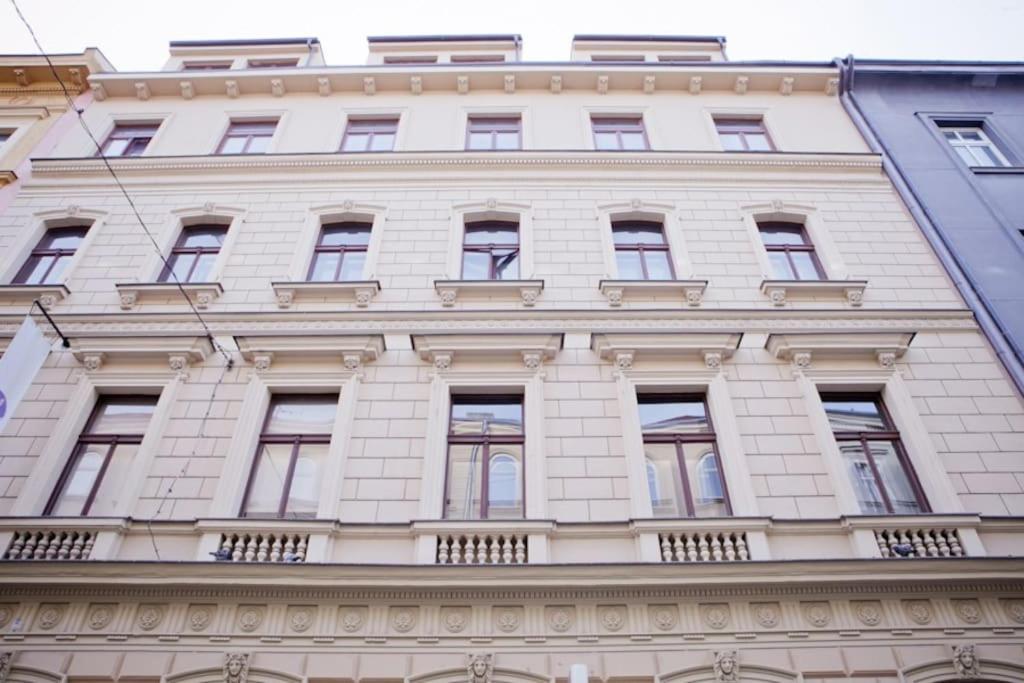 Rhythm And Style In Prague City Center Andel Apartment Luaran gambar