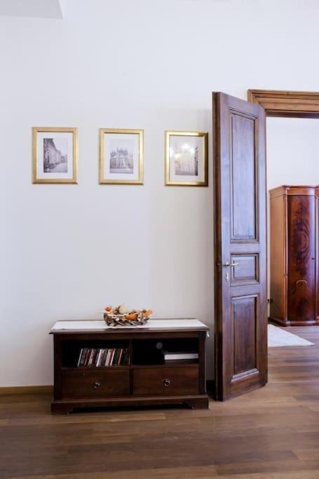 Rhythm And Style In Prague City Center Andel Apartment Luaran gambar