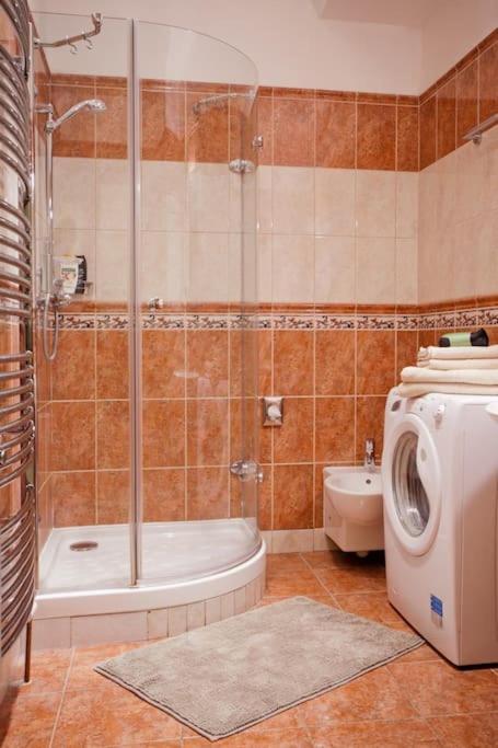 Rhythm And Style In Prague City Center Andel Apartment Luaran gambar